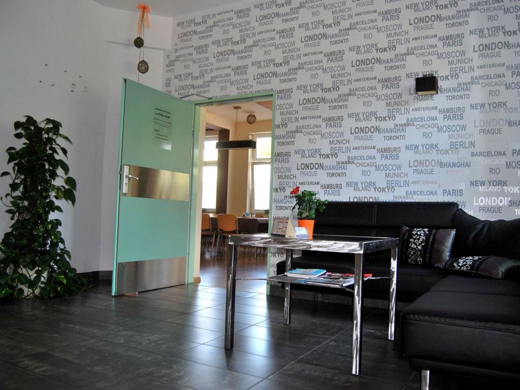Hostel24 Bed&Breakfast Bydgoszcz Buitenkant foto