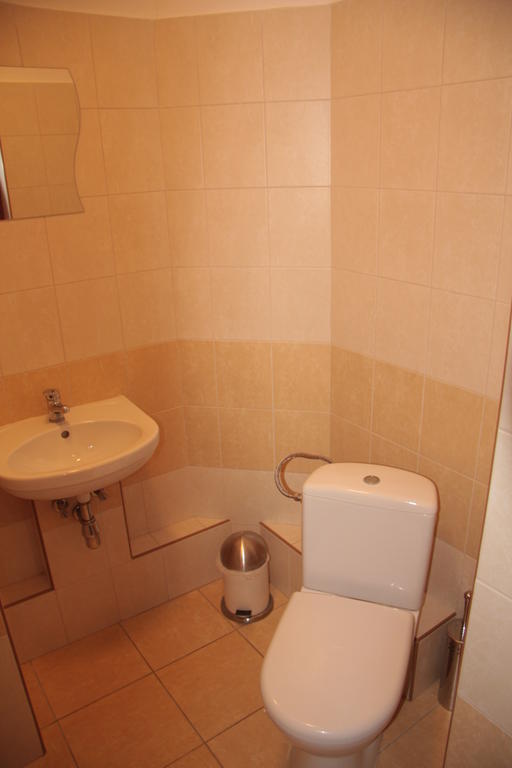 Hostel24 Bed&Breakfast Bydgoszcz Kamer foto