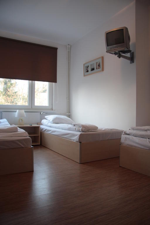 Hostel24 Bed&Breakfast Bydgoszcz Kamer foto