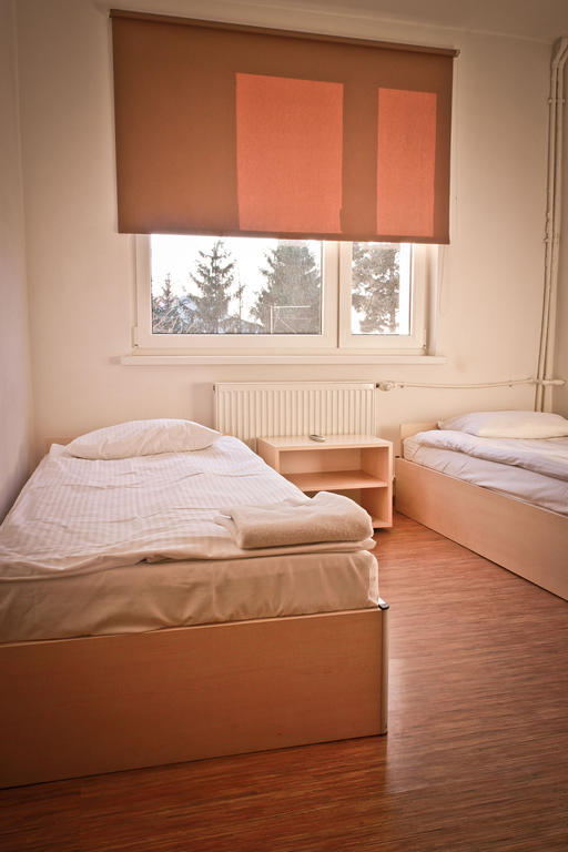 Hostel24 Bed&Breakfast Bydgoszcz Kamer foto
