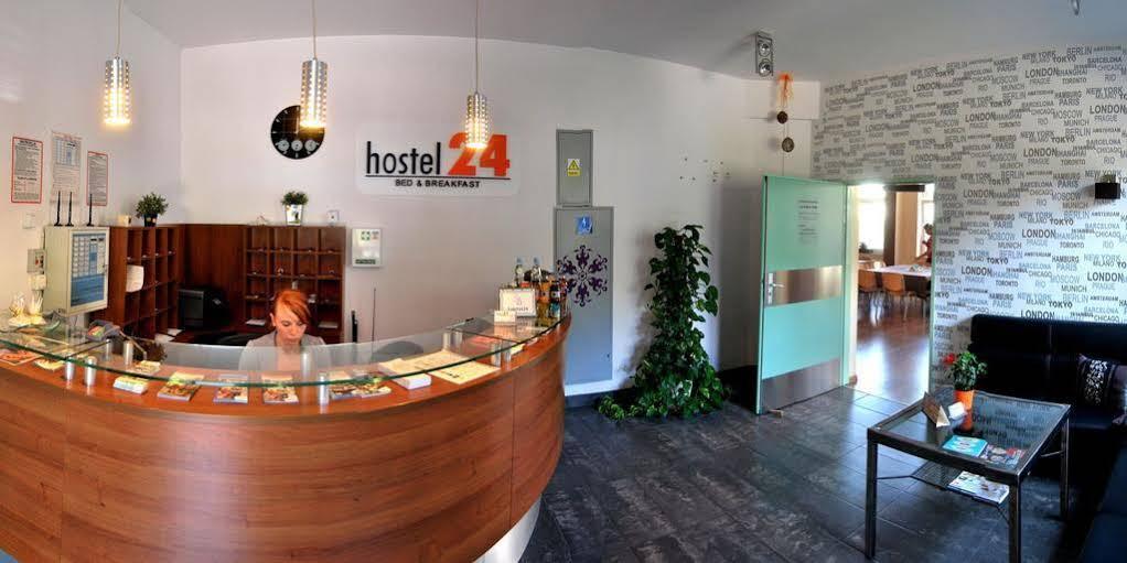 Hostel24 Bed&Breakfast Bydgoszcz Buitenkant foto